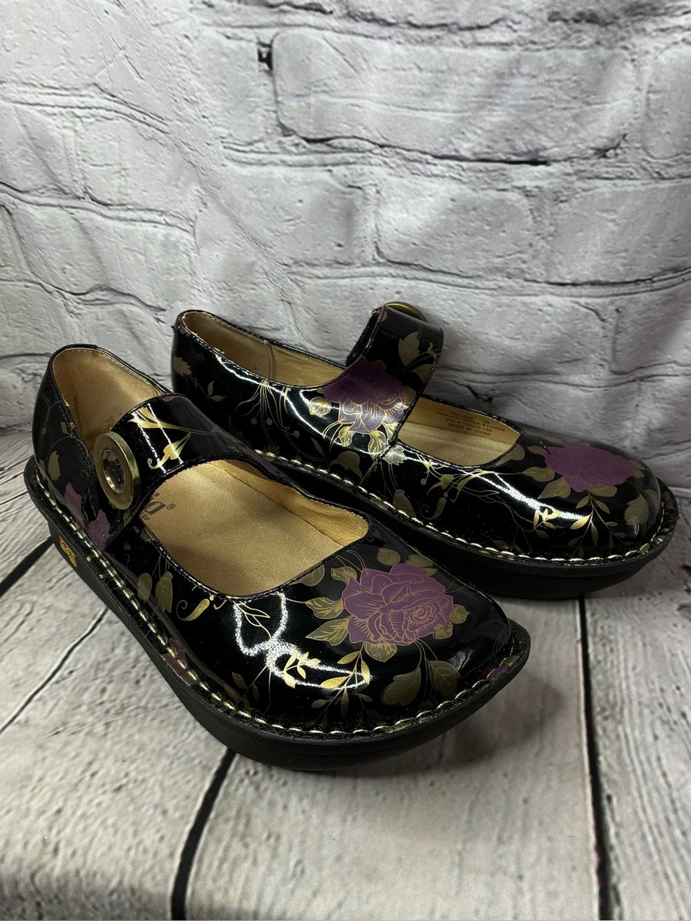 Whimsigoth Dark Fall Romance Quirky Boho Black Patent Floral Mary Jane Clogs 39